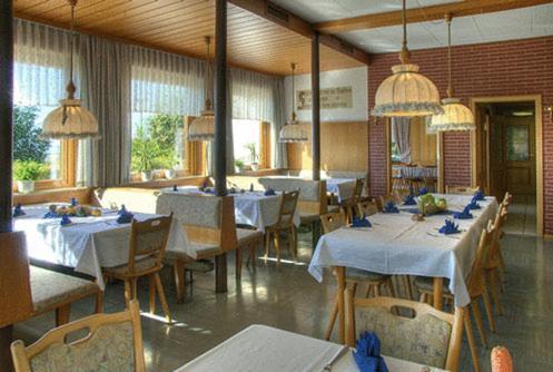 Landhotel Gasthof am Berg Dornstadt Exterior foto