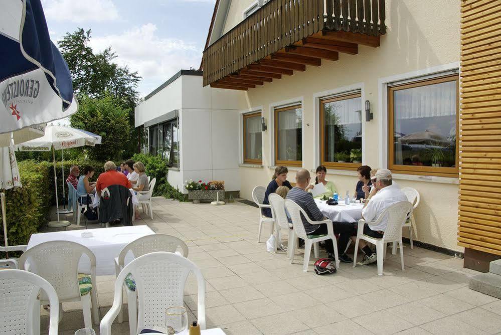 Landhotel Gasthof am Berg Dornstadt Exterior foto